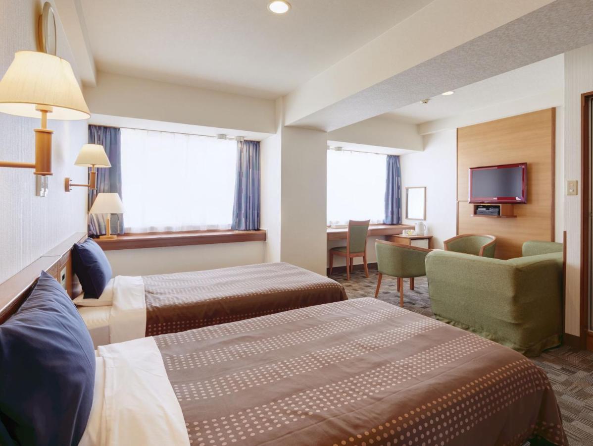 Hotel Roco Inn Okinawa Naha Bagian luar foto