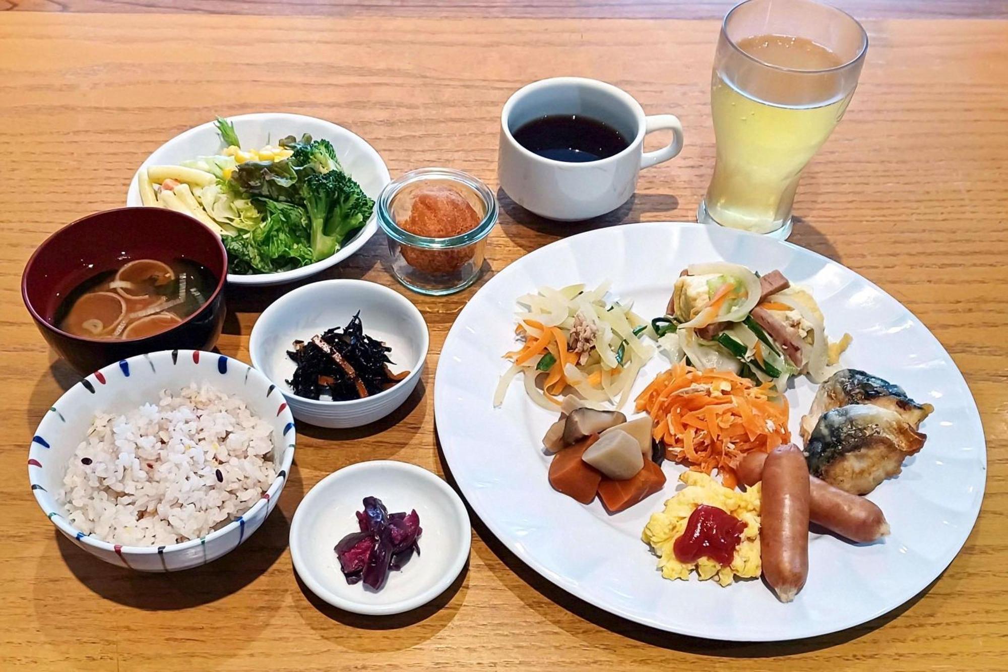 Hotel Roco Inn Okinawa Naha Bagian luar foto