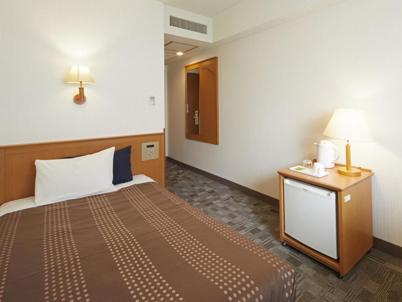 Hotel Roco Inn Okinawa Naha Bagian luar foto